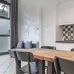 Turati - Short * Bologna