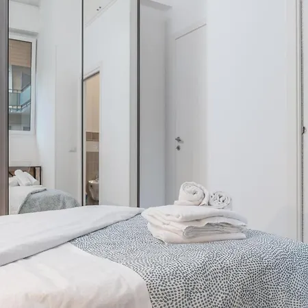 Turati - Short Appartement