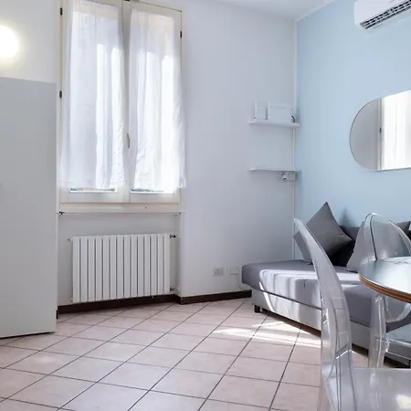 Appartement Turati - Short