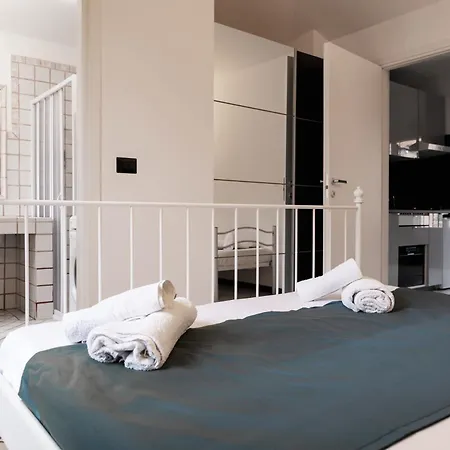 Apartment Turati - Short *