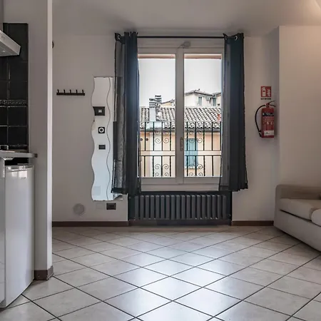 Turati - Short Apartment