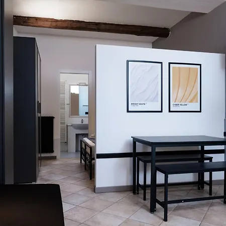 Turati - Short Apartment