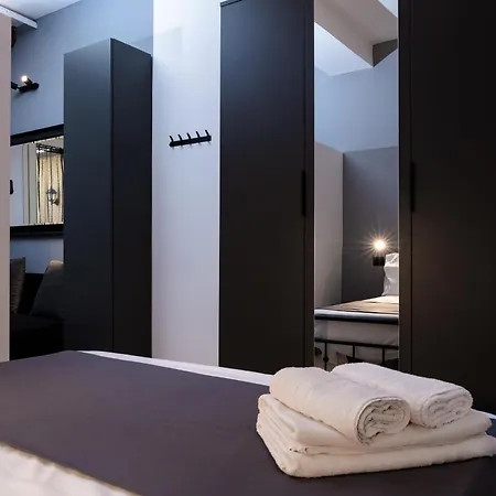 Appartement Turati - Short