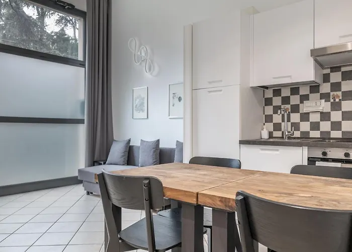 Turati - Short * Bologna